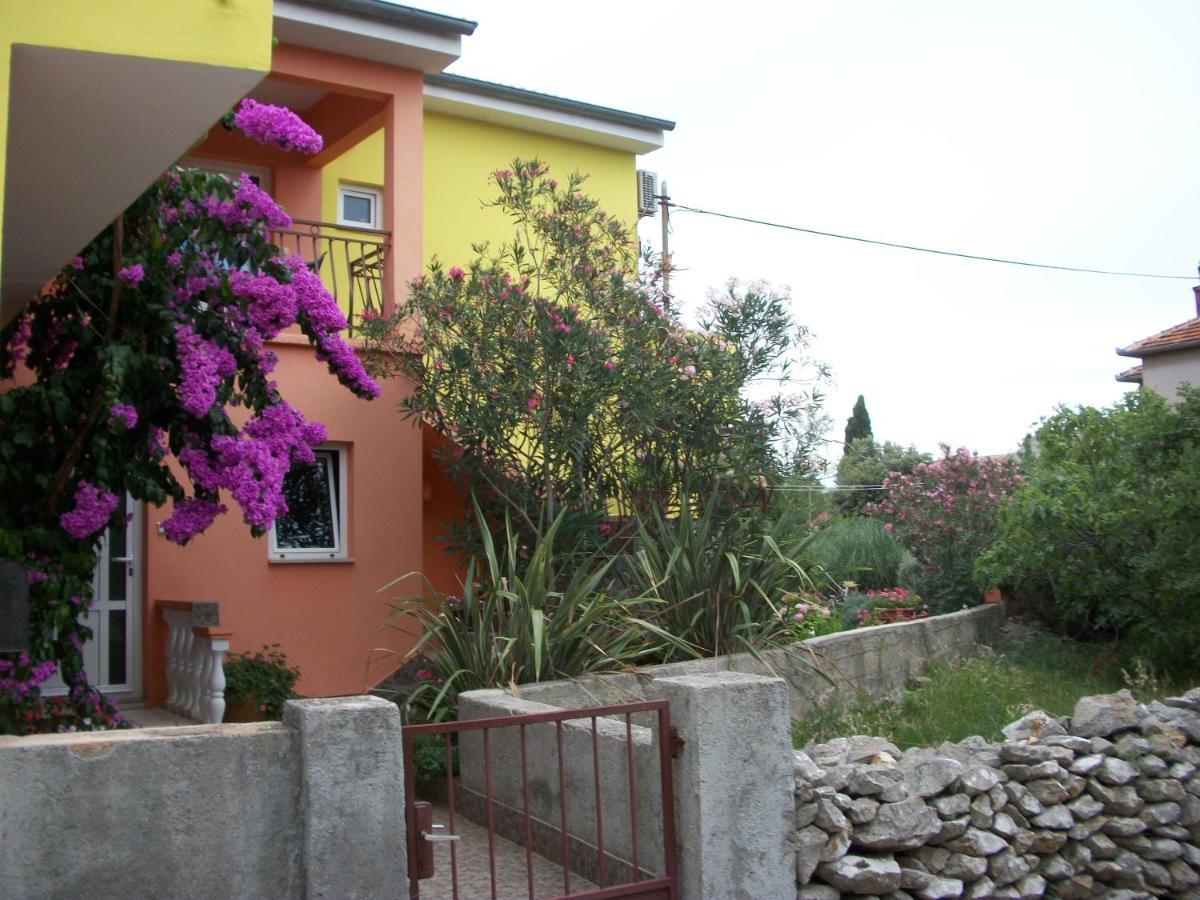 Apartments Mirjana Petrčane Exterior foto