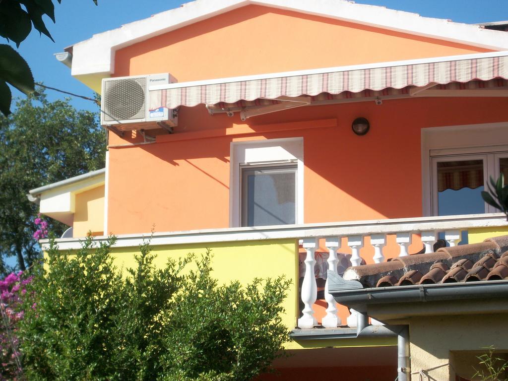 Apartments Mirjana Petrčane Exterior foto
